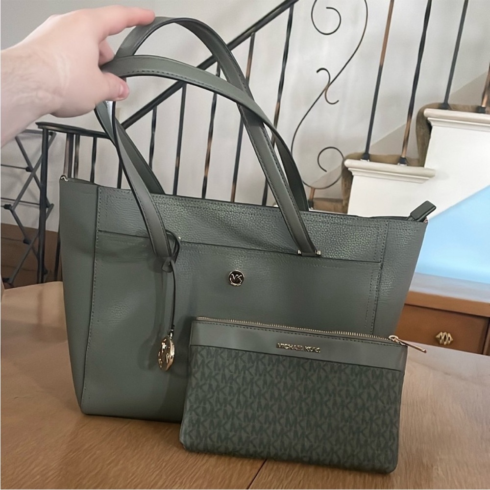 Michael Kors Green Tote and Pouch Set